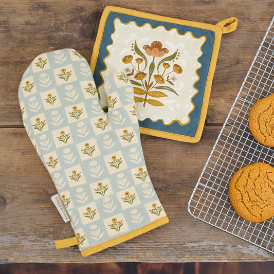 Fall Folk Floral Kitchen Set