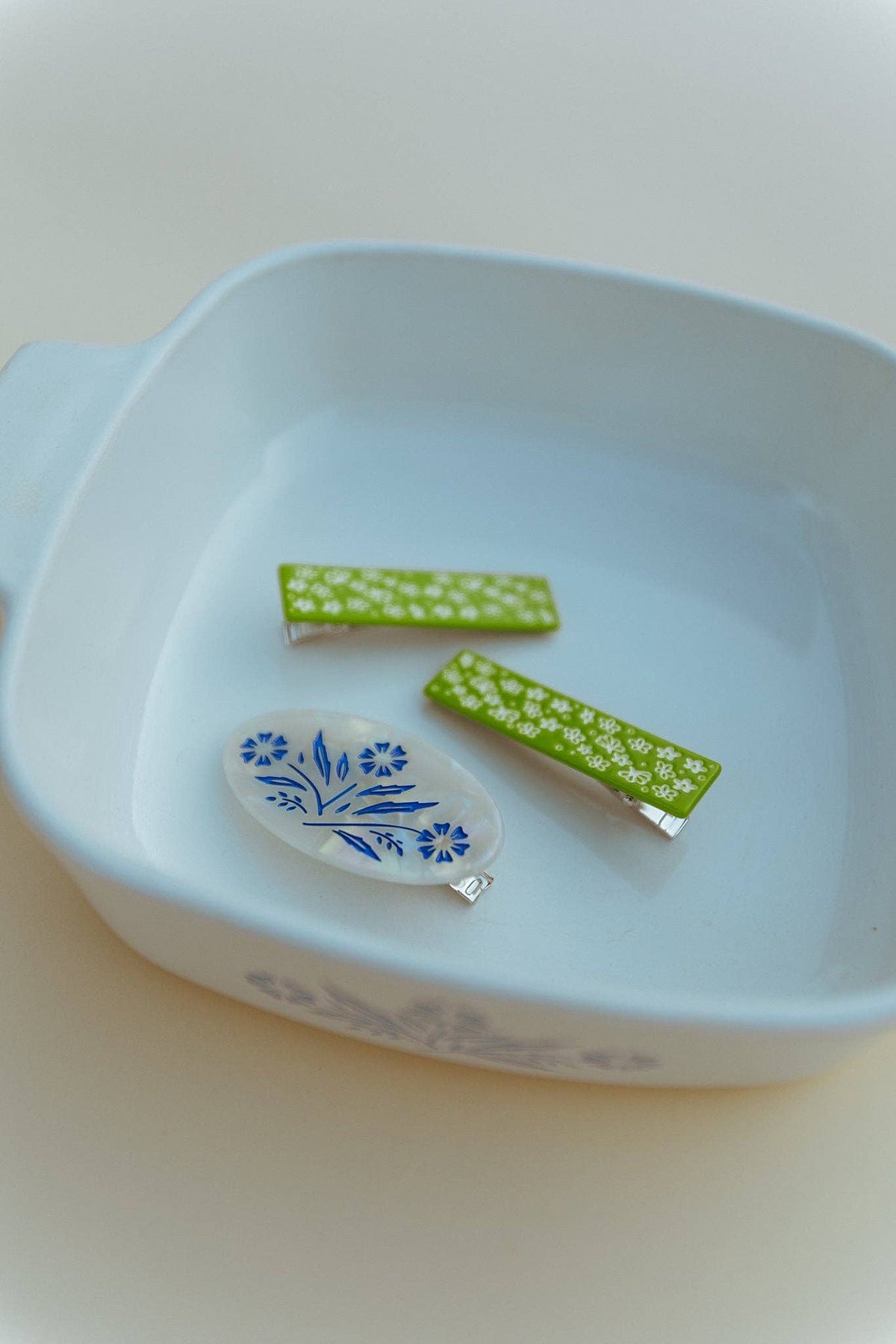 Cornflower Retro Floral Hair Clip